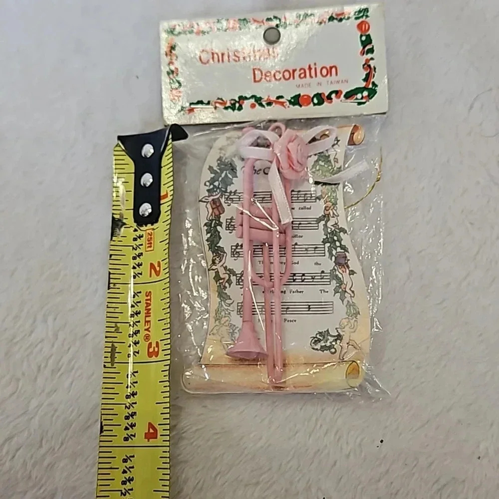VINTAGE ORNAMENT - Picture 3 of 3
